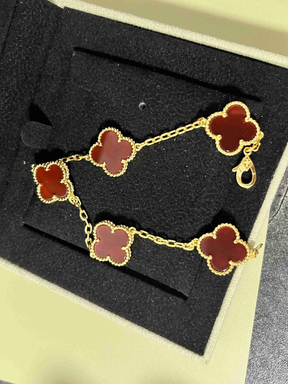 Van Cleef Arpels Vintage Alhambra Bracelet Malachite 18 K 750 Yellow Gold